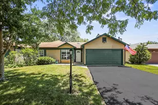 1744 Ranchview Dr, Naperville, IL 60565 - Photo 1