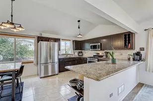288 Heritage Pkwy, Romeoville, IL 60446 - Photo 11