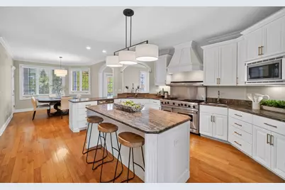 70 Forest Avenue, Naperville, IL 60540 - Photo 15