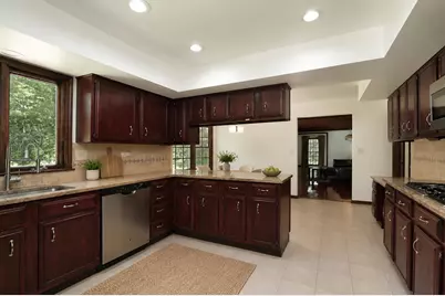 1650 Clendenin Lane, Riverwoods, IL 60015 - Photo 5