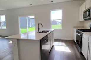2253 Cobble Spgs Dr, Wonder Lake, IL 60097 - Photo 5