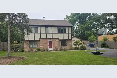 23327 N Wildwood Lane, Deerfield, IL 60015 - Photo 1