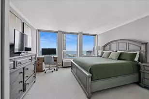 111 E Chestnut St, Chicago, IL 60611 - Photo 13