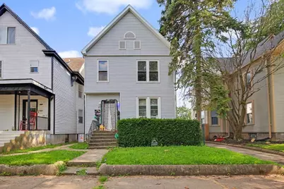 813 E Jefferson Street, Bloomington, IL 61701 - Photo 1