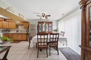 865 Oxford Pl, Wheeling, IL 60090 - Photo 11
