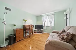 865 Oxford Pl, Wheeling, IL 60090 - Photo 17