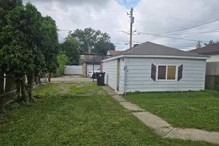 2106 S 22nd Ave, Broadview, IL 60155 - Photo 7
