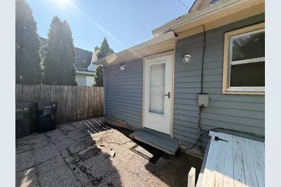 370 Bent Street #3, Elgin, IL 60120 - Photo 3