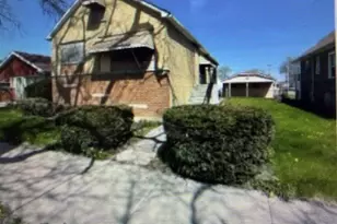 12627 S Marshfield Ave, Calumet Park, IL 60827 - Photo 1