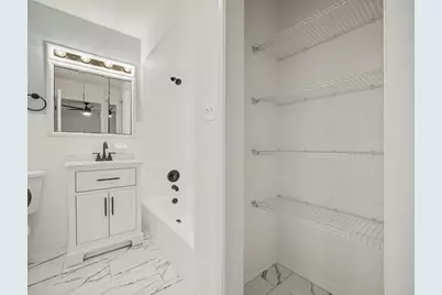 800 Washington Boulevard #100, Oak Park, IL 60302 - Photo 11