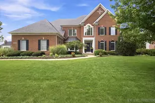3N956 Walt Whitman Rd, Saint Charles, IL 60175 - Photo 1