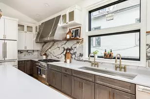 1931 N Whipple St, Chicago, IL 60647 - Photo 11