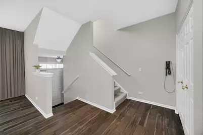 354 Broadmoor Lane, Bartlett, IL 60103 - Photo 7