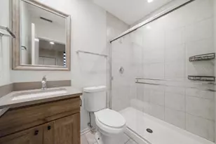 2000 S Michigan Ave, Chicago, IL 60616 - Photo 9
