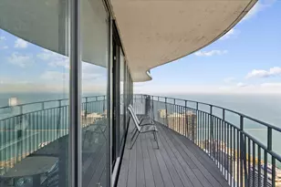 225 N Columbus Dr, Chicago, IL 60601 - Photo 3