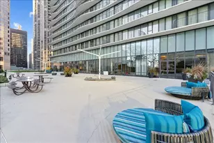 225 N Columbus Dr, Chicago, IL 60601 - Photo 19