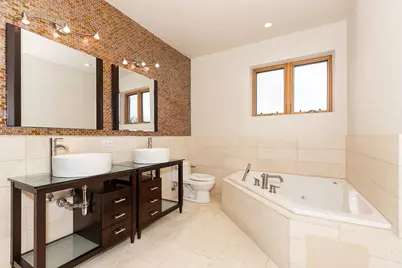 5766 N Lincoln Avenue #301, Chicago, IL 60659 - Photo 13
