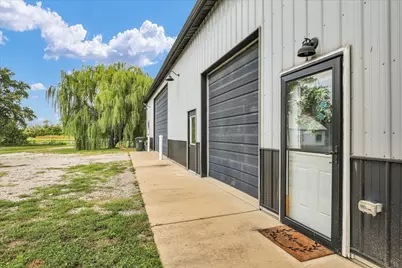 22518 State Highway 133, Oakland, IL 61943 - Photo 15