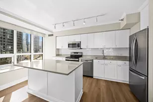 512 N McClurg Ct, Chicago, IL 60611 - Photo 7