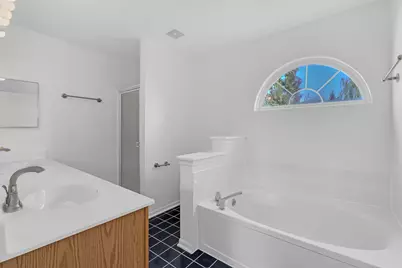 2259 N Orchard Lane, Round Lake Beach, IL 60073 - Photo 25