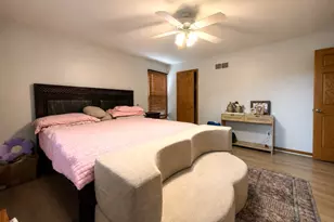 6582 Tealwood Dr, Lisle, IL 60532 - Photo 9