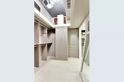 333 W Hubbard Street #617, Chicago, IL 60654 - Photo 31