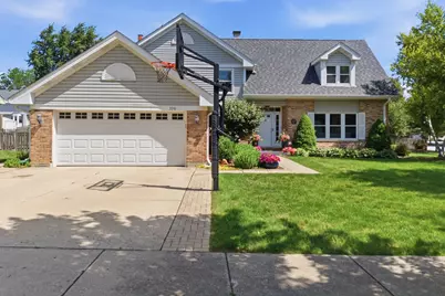 330 Sutcliffe Circle, Vernon Hills, IL 60061 - Photo 1