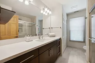330 Sutcliffe Cir, Vernon Hills, IL 60061 - Photo 17