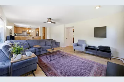 330 Sutcliffe Circle, Vernon Hills, IL 60061 - Photo 9