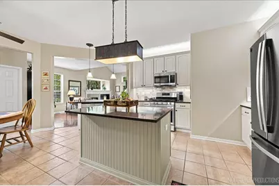 253 Larsdotter Lane, Geneva, IL 60134 - Photo 5