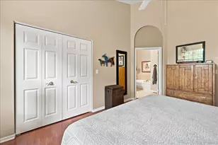 253 Larsdotter Ln, Geneva, IL 60134 - Photo 11