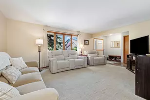 7324 W 152nd St, Orland Park, IL 60462 - Photo 3