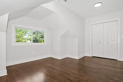 5529 W Cornelia Avenue, Chicago, IL 60641 - Photo 25