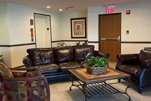 815 Leicester Rd, Elk Grove Village, IL 60007 - Photo 17