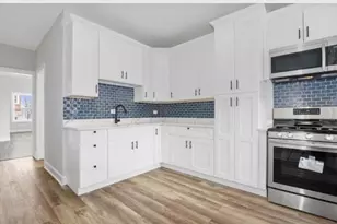 957 N Central Park Ave, Chicago, IL 60651 - Photo 7
