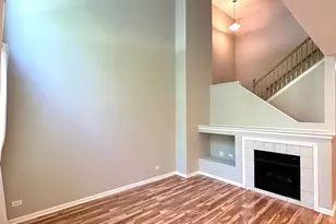 1282 Walnut Glen Dr, Crystal Lake, IL 60014 - Photo 3