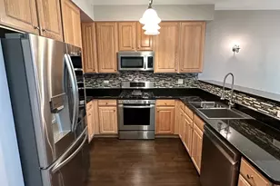 1282 Walnut Glen Dr, Crystal Lake, IL 60014 - Photo 7