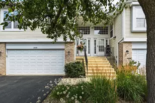 2320 Chasewood Dr, Downers Grove, IL 60515 - Photo 1