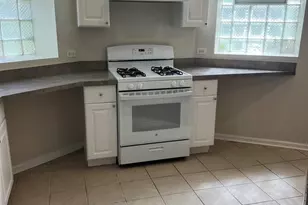 4822 W Berteau, Chicago, IL 60641 - Photo 5