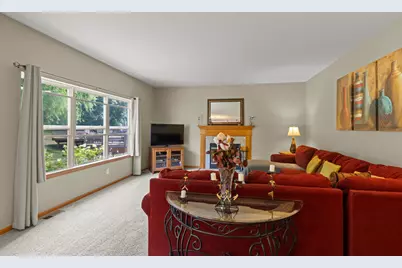 706 W Hampton Avenue, Loves Park, IL 61111 - Photo 7