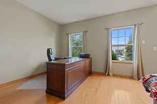 706 W Hampton Ave, Loves Park, IL 61111 - Photo 5
