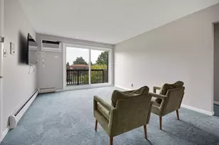 108 Boardwalk St, Elk Grove Village, IL 60007 - Photo 3