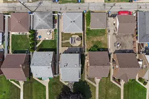 11022 S State Line Rd, Chicago, IL 60617 - Photo 5