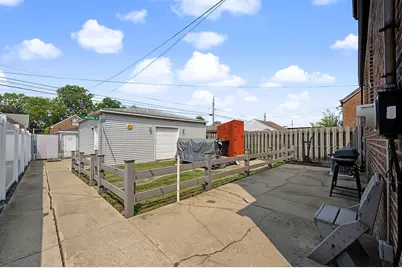 11022 S State Line Road, Chicago, IL 60617 - Photo 31