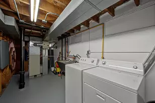 11022 S State Line Rd, Chicago, IL 60617 - Photo 25