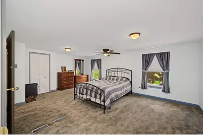 11022 S State Line Road, Chicago, IL 60617 - Photo 15
