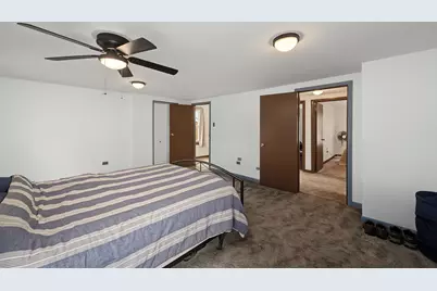 11022 S State Line Road, Chicago, IL 60617 - Photo 17