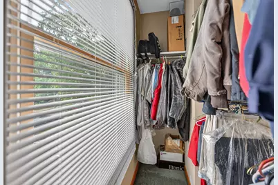 975 W Pine Avenue, Roselle, IL 60172 - Photo 33