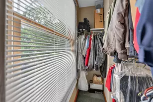 975 W Pine Ave, Roselle, IL 60172 - Photo 33