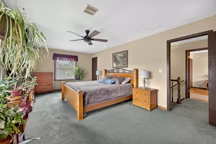 975 W Pine Ave, Roselle, IL 60172 - Photo 31
